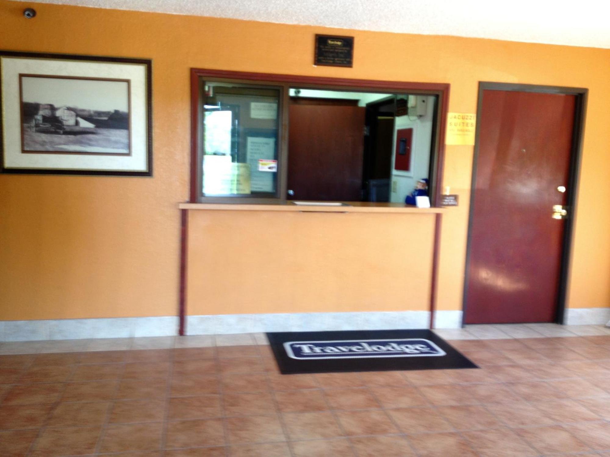 Travelodge by Wyndham Muskegon Eksteriør bilde